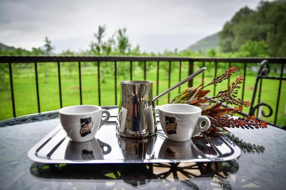 Bungalovi Kljuc Bagian luar foto