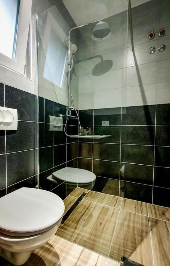 Bungalovi Kljuc Bagian luar foto